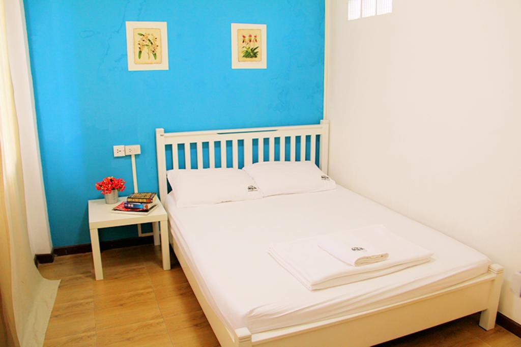 Tree Hostel Bangkok Buitenkant foto