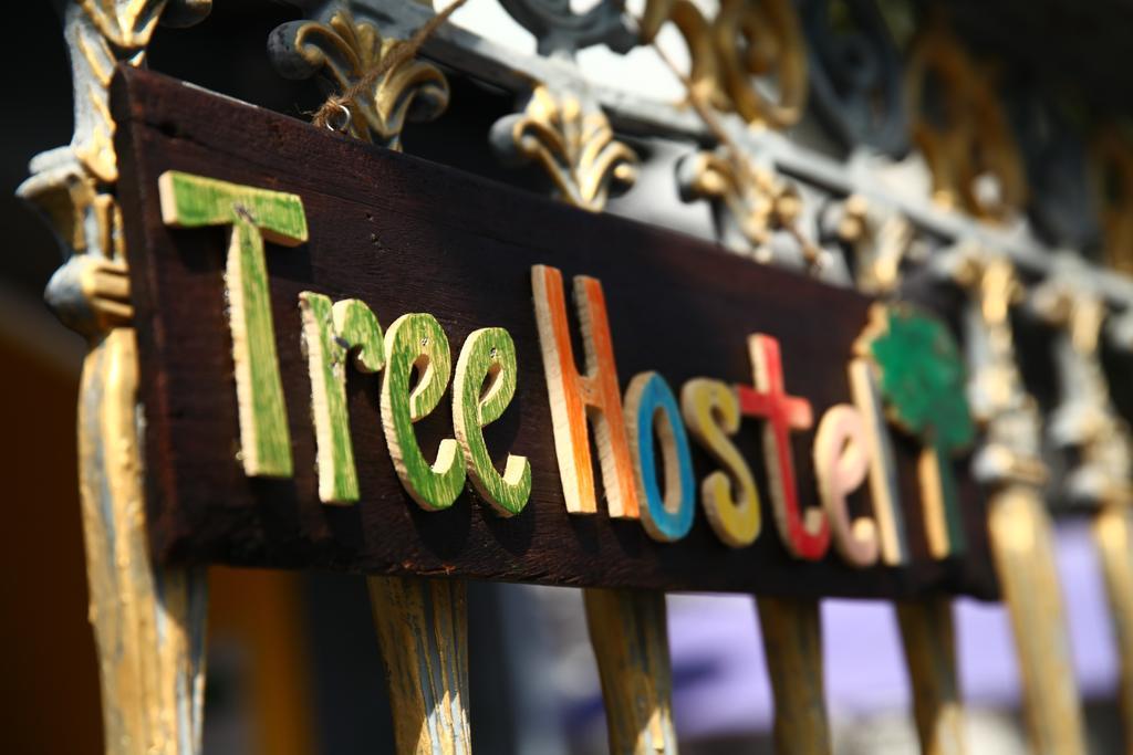 Tree Hostel Bangkok Buitenkant foto